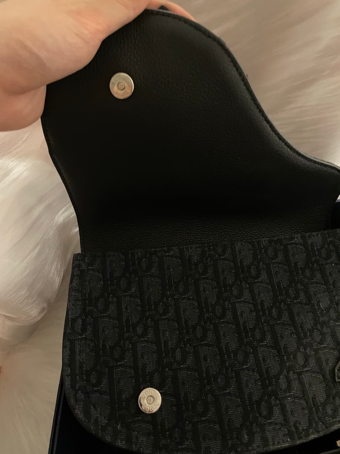 디올 오블리크 메신저 새들백 블랙 가방 상품이미지3