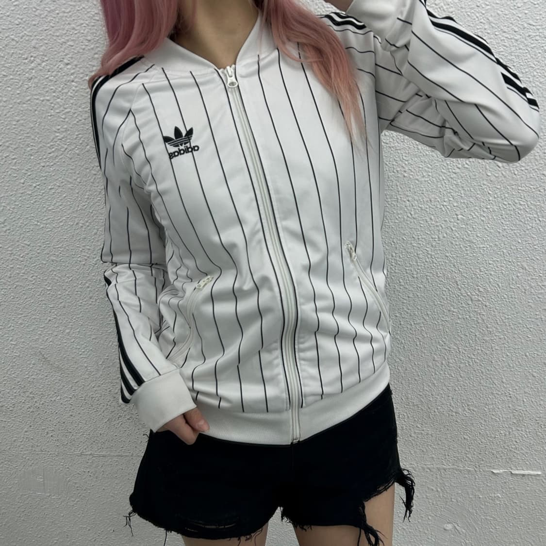 아디다스 블랙라인 화이트 블랙 단가라 트랙탑 85 상품이미지2