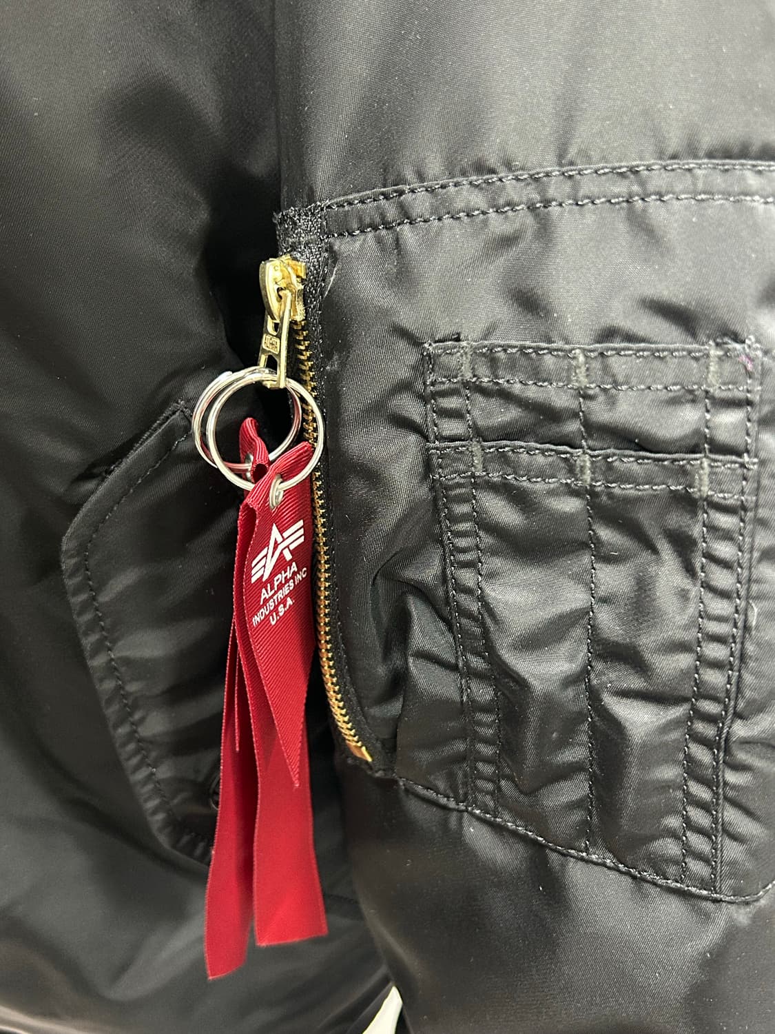 베트멍 x 알파 인더스트리 봄버 자켓 상품이미지4