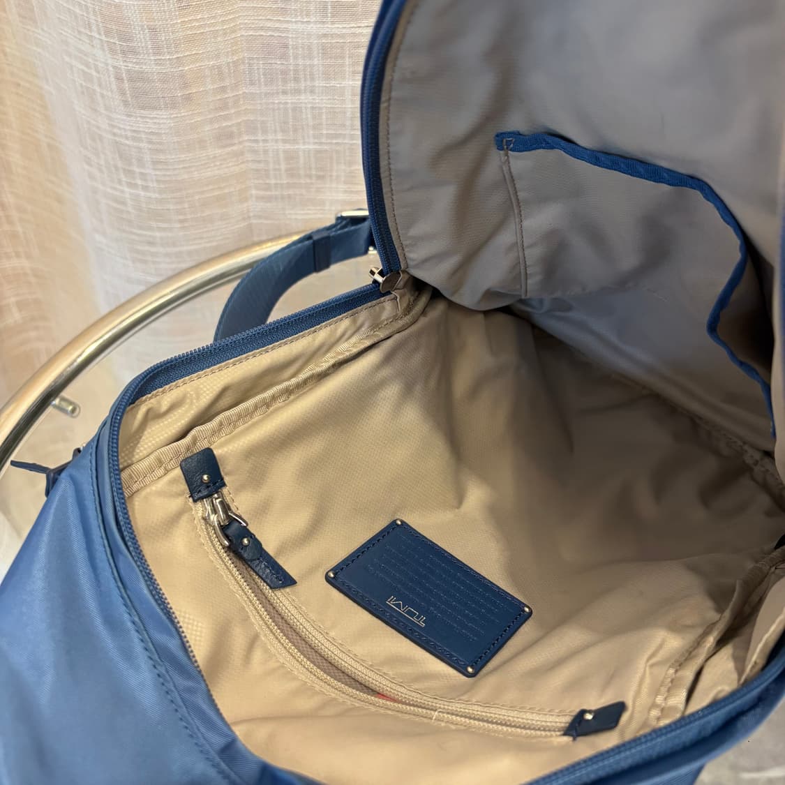 정품 TUMI 투미 나일론 슬링백      상품이미지5