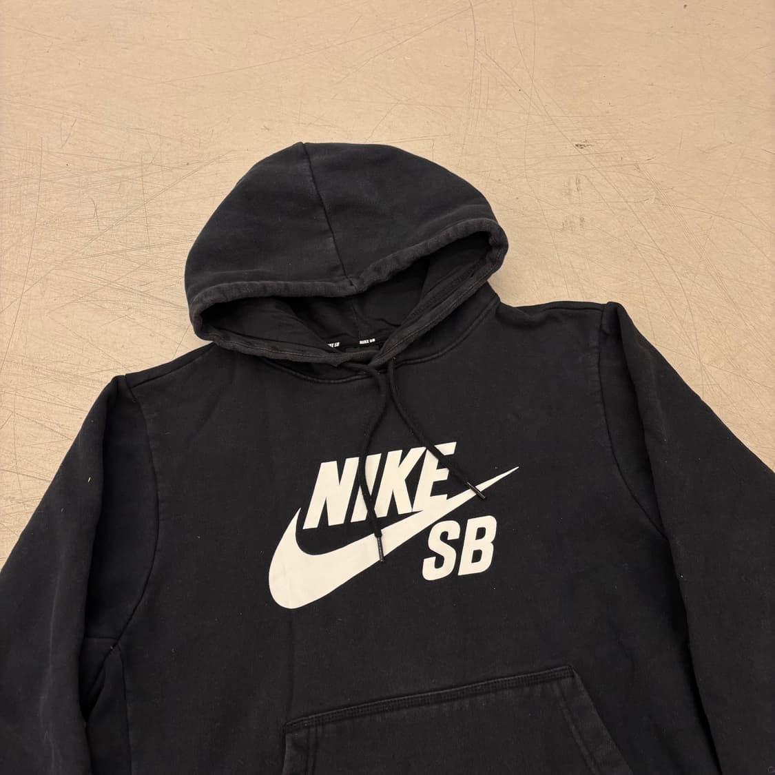 나이키 SB 빅로고 블랙 후드티 상품이미지2