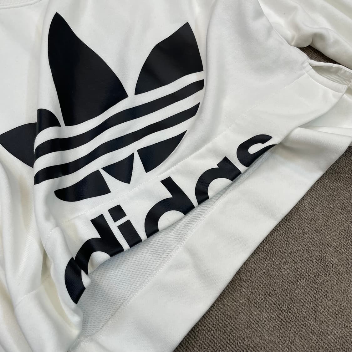 adidas 아디다스 파이어버드 우먼스 크롭 맨투맨  상품이미지2