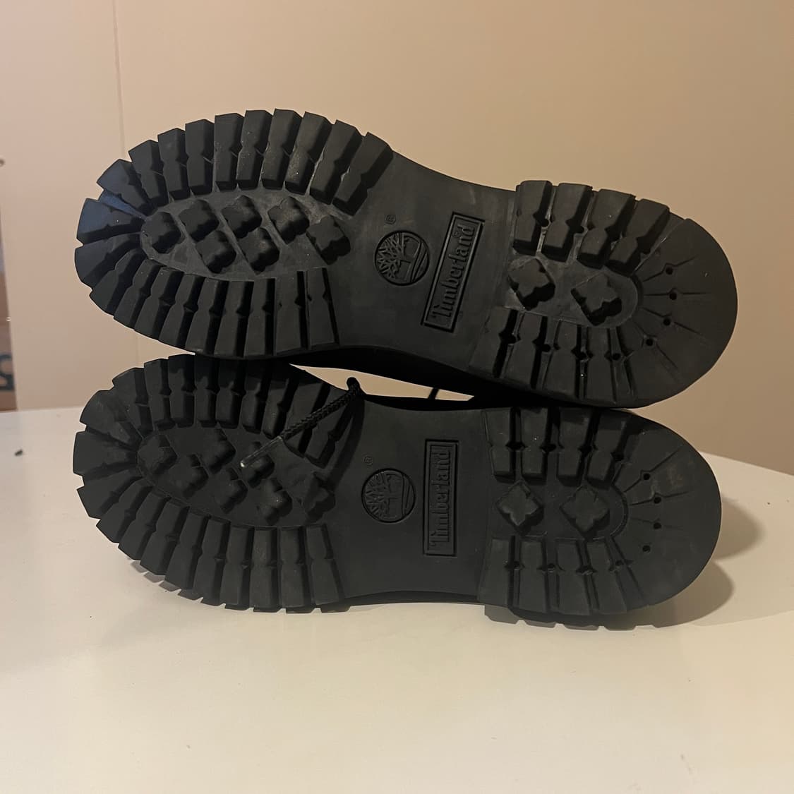 팀버랜드 6인치 워터프부프 로고 레터링 블랙 상품이미지6