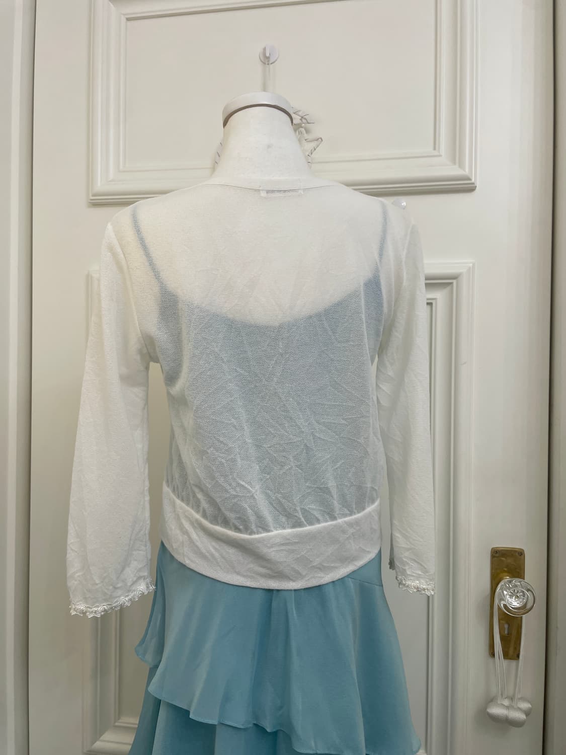 white crystal button crease cardigan 상품이미지5