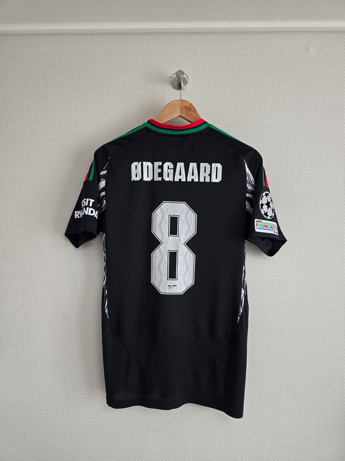 24-25 아스날 어웨이 유니폼 마르틴 외데고르 상품이미지1