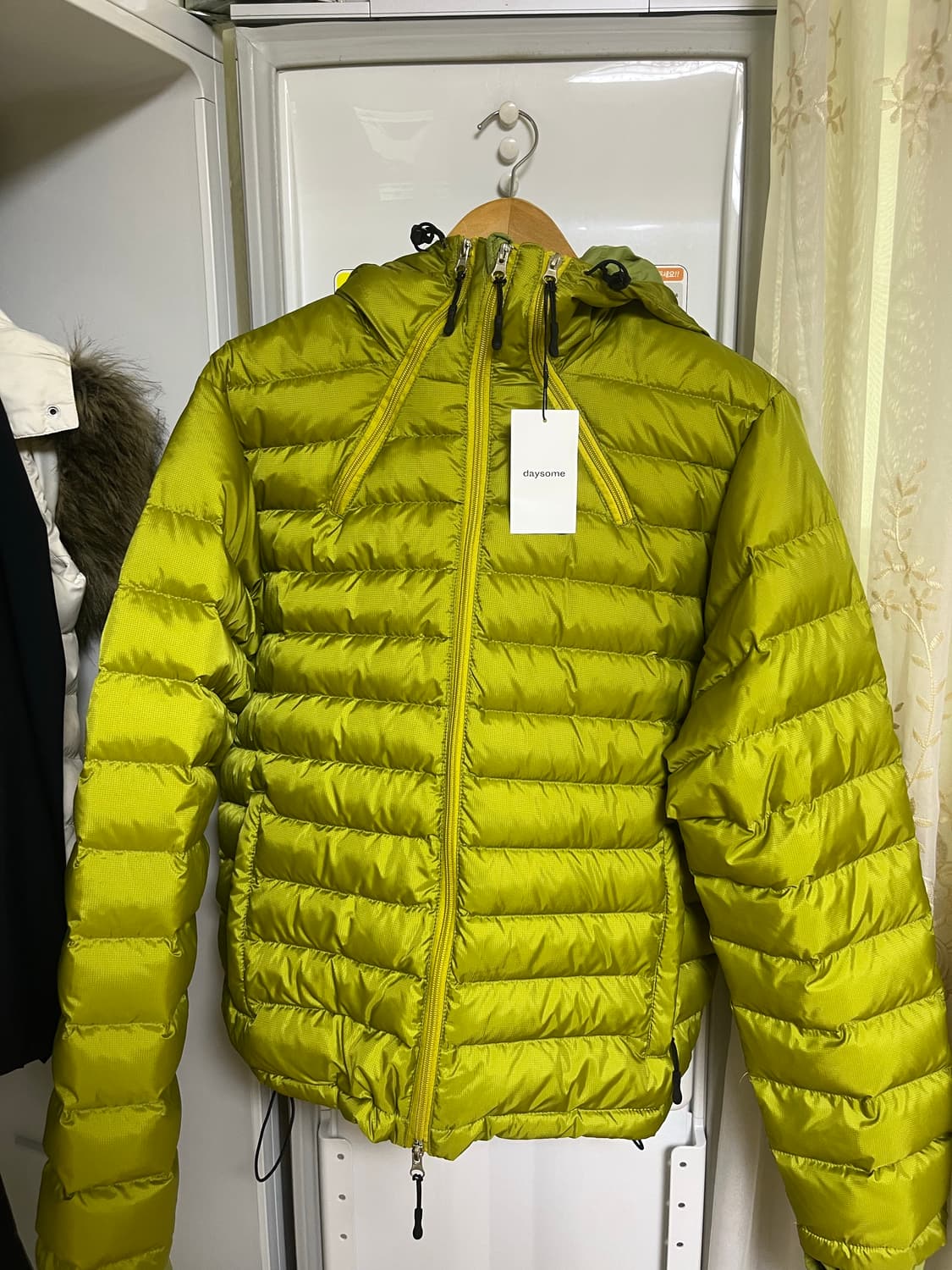 데이썸 마운틴 경량패딩 M 상품이미지1