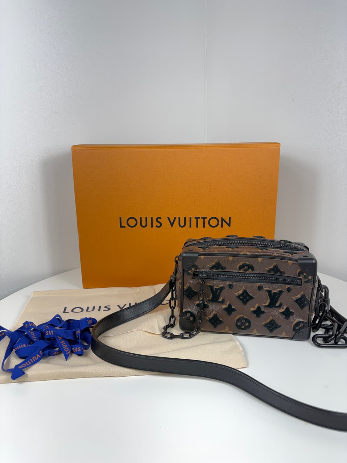루이비통 M68970 소프트 트렁크 메신저백 크로스백 상품이미지1