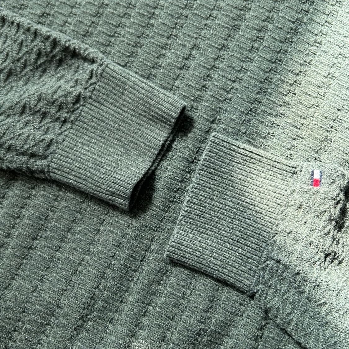 타미힐피거 캐시미어 딥그린 브이넥 니트  상품이미지5