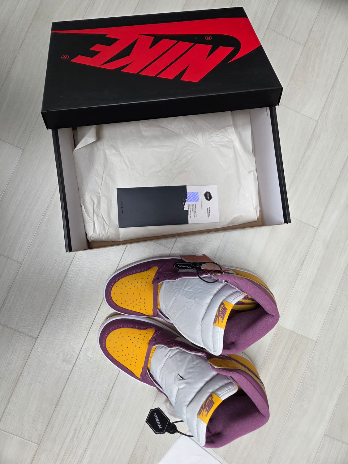 조던 1 레트로 하이 OG 유니버시티 골드 [280,새상품]  상품이미지5