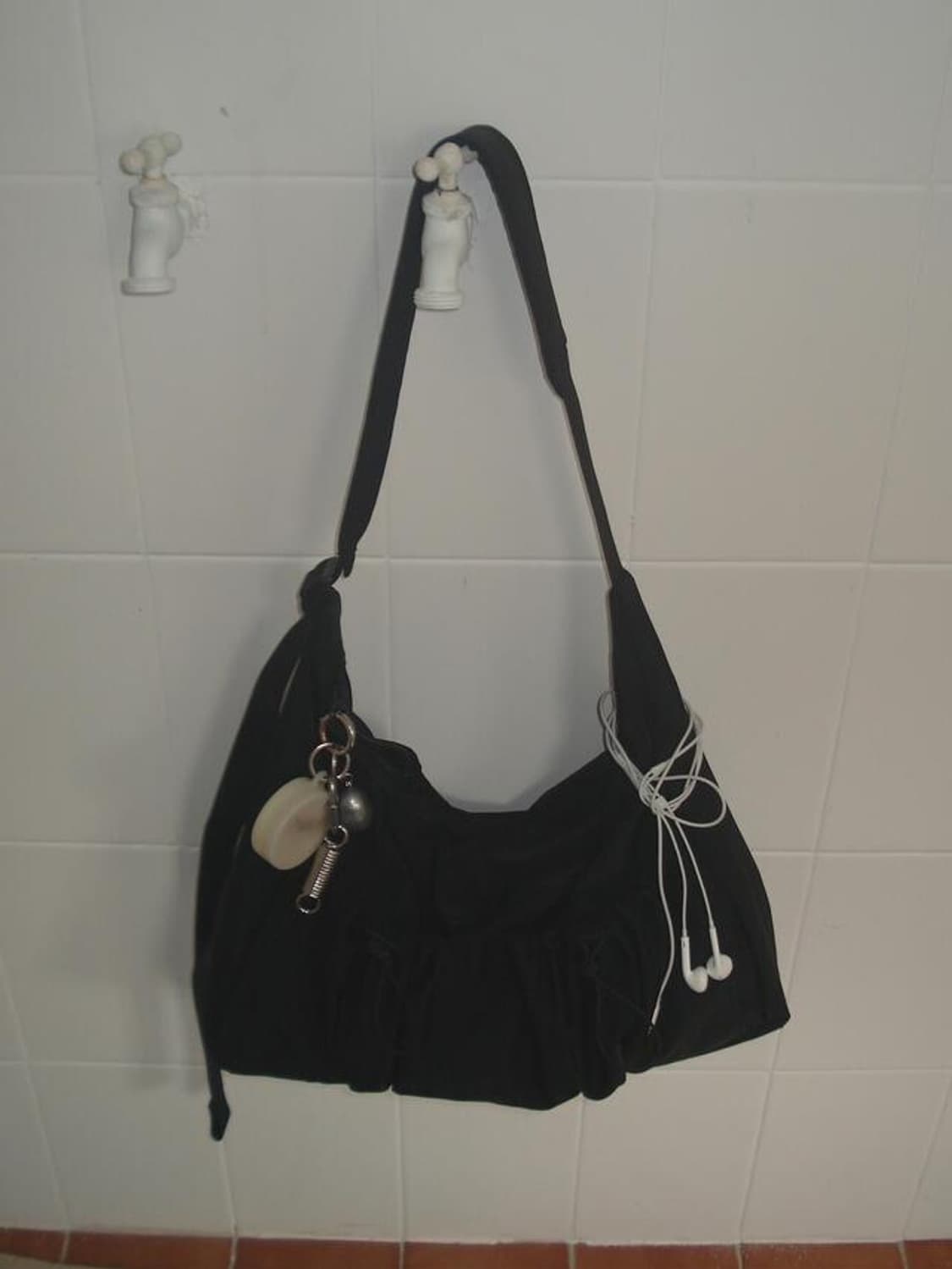 헤더먼트 파라슈트 숄더백 블랙 상품이미지1