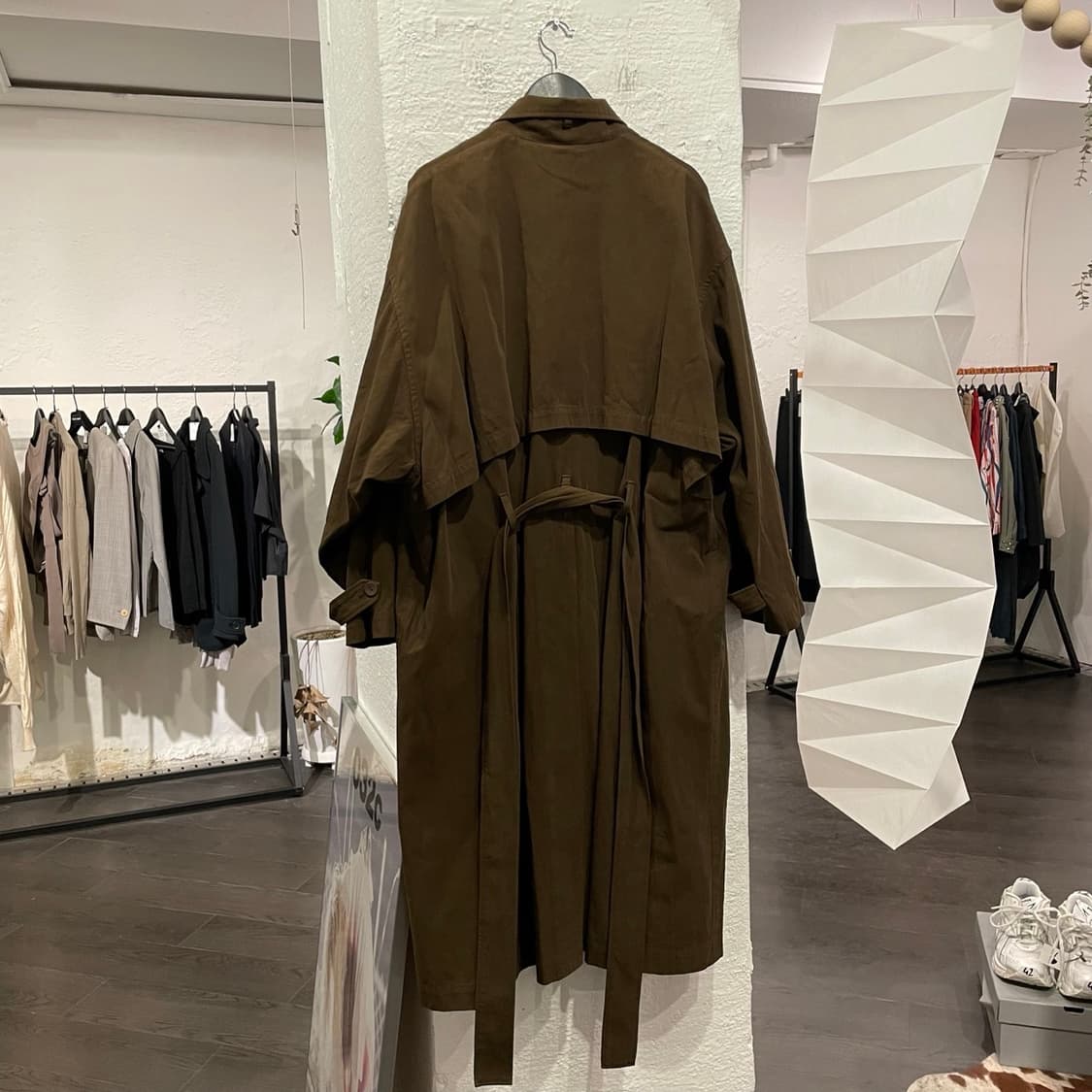 탁탁(Tac:Tac) 오버사이즈 벨티드 코트 상품이미지3