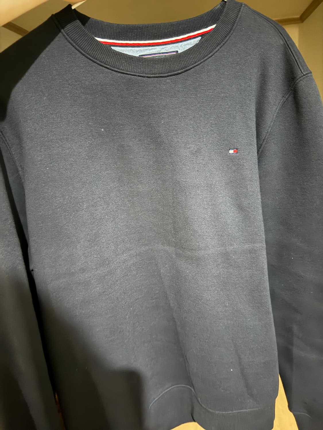 타미힐피거 네이비 맨투맨 상품이미지1