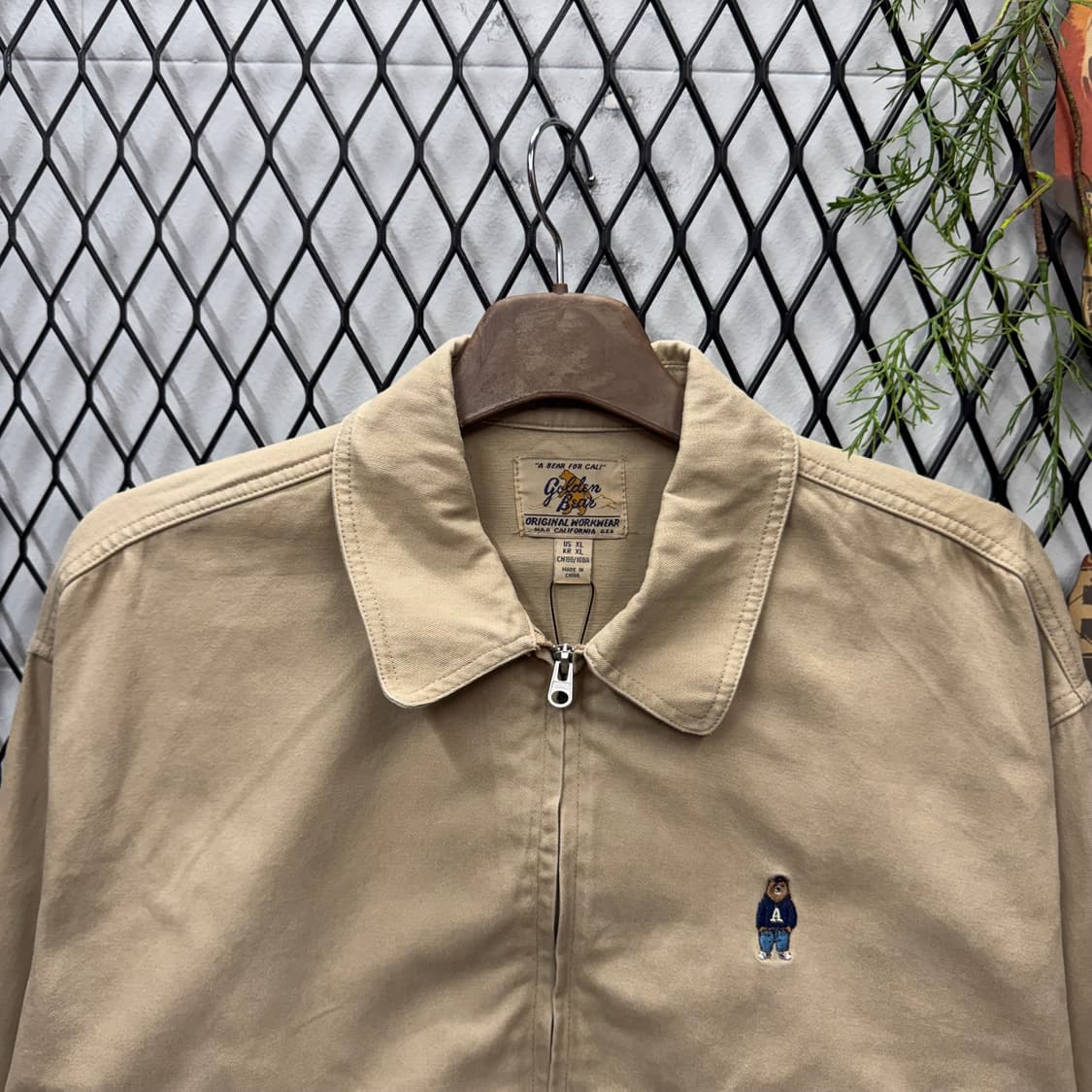 후아유 골든베어 해링턴 코튼 자켓 전면 로고 포인트 베이지 상품이미지3