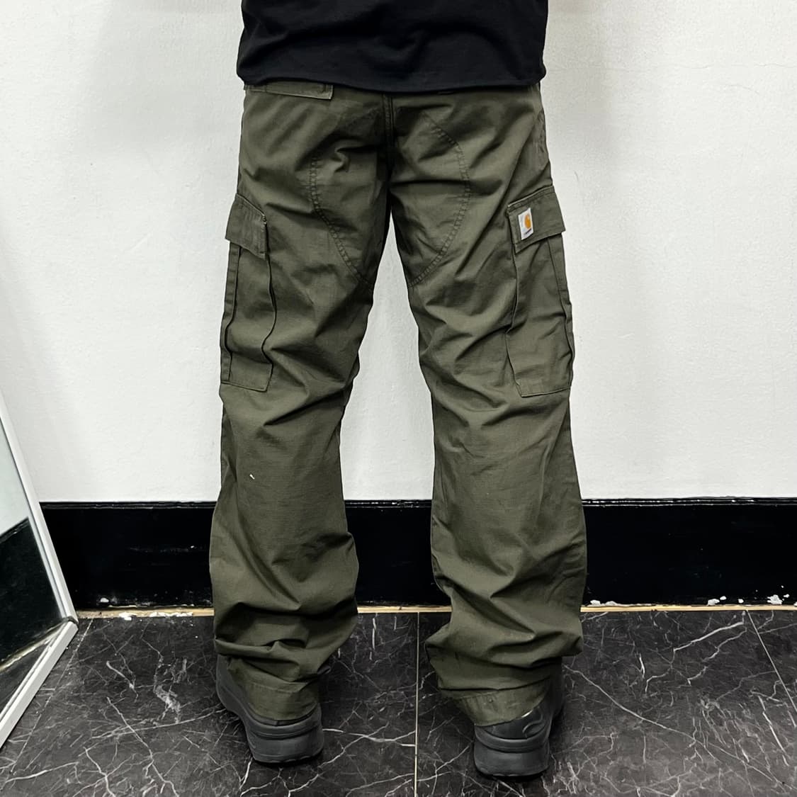 칼하트 WIP 에비에이션 카고팬츠 카키  상품이미지3