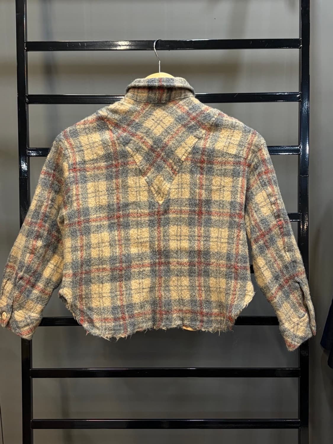 (S) 한섬 더 스토어 플란넬 체크 크롭 자켓 4.5  상품이미지2