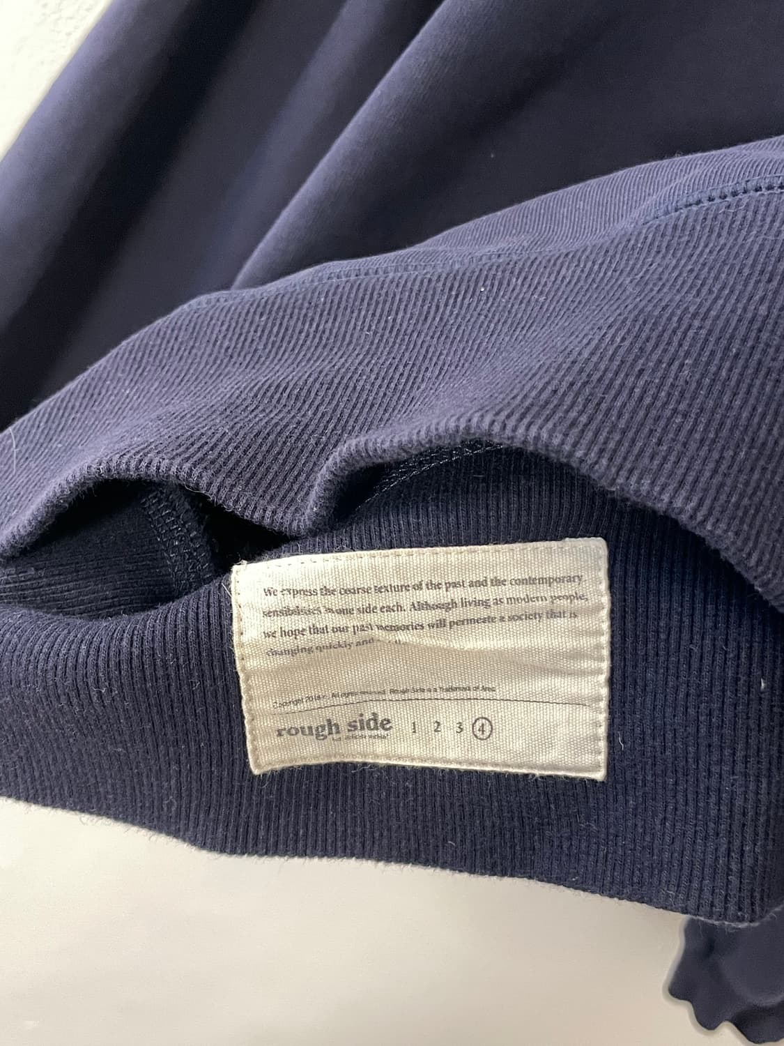 러프사이드 맨투맨  상품이미지9