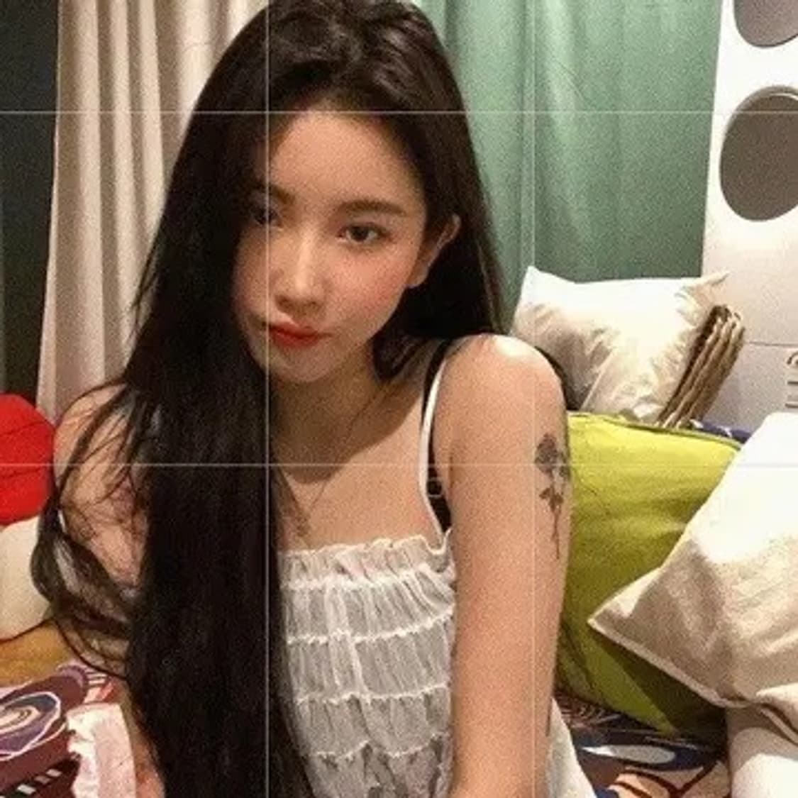 쓰리타임즈 쉬폰 링클 슬리브리스 백예린 착용  상품이미지1