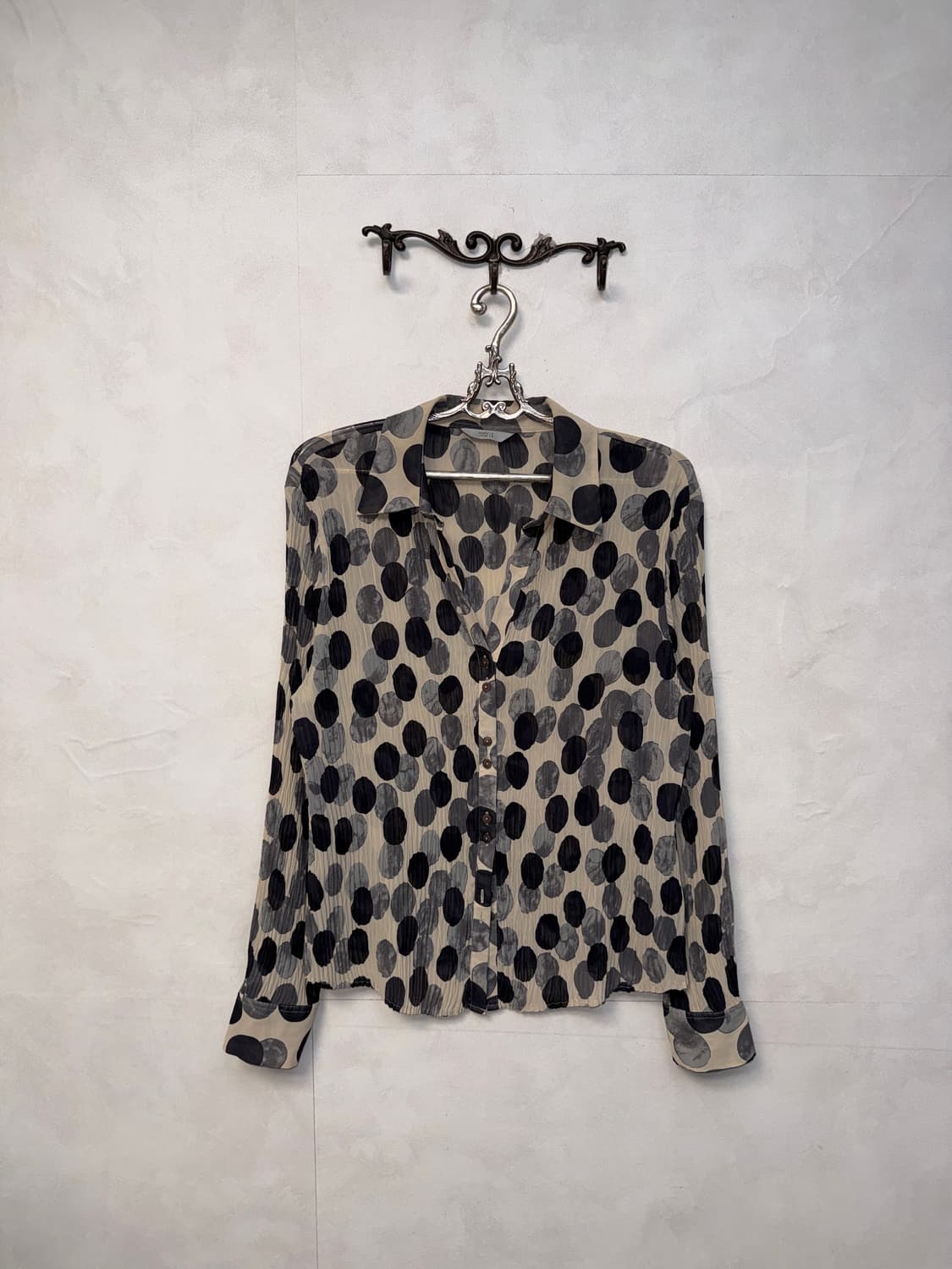 Marks & Spencer mono dot pleats blouse  상품이미지1