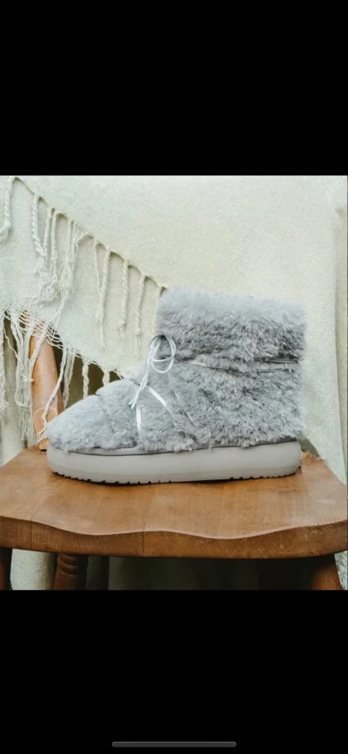 (1회 착용)락피쉬웨더웨어 컬리 퍼 부츠 숏 그레이 230 상품이미지2