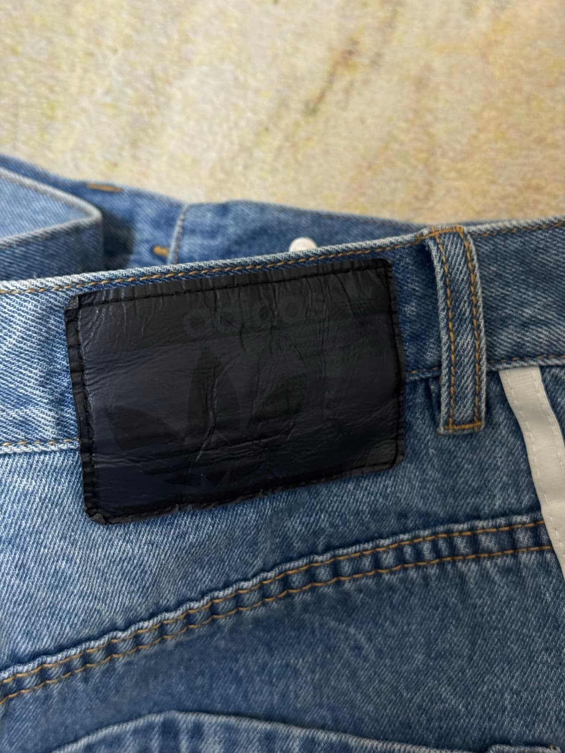 아디다스 아딜레늄3 루즈 핏 데님팬츠 32 상품이미지3