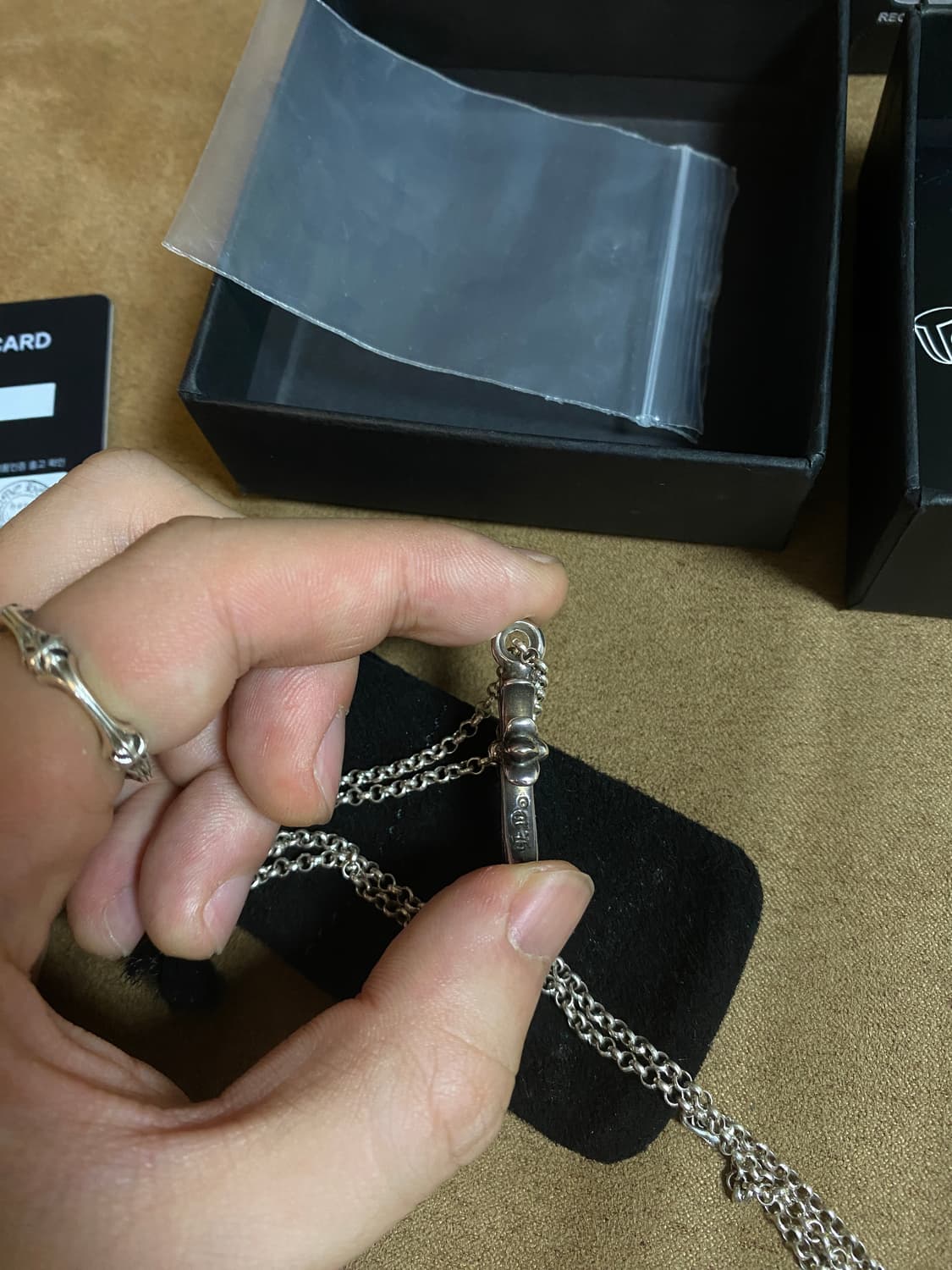 크롬하츠 타이니 크로스 참 상품이미지4