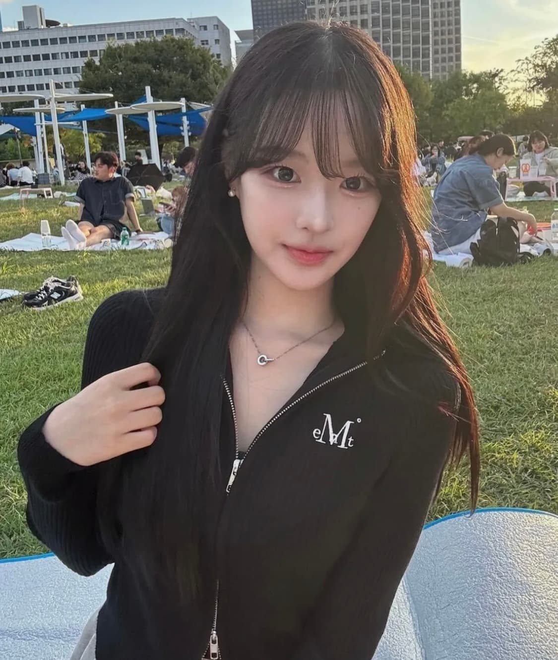 무센트 오키드 골지 크롭 니트 집업 블랙 (정가 4.5만원) 상품이미지1