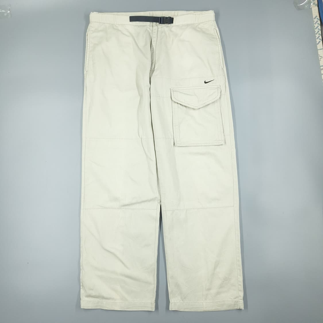 나이키 00s 화이트 블랙 배색 스우시 로고 벨티드 카고바지 카고팬츠 상품이미지3