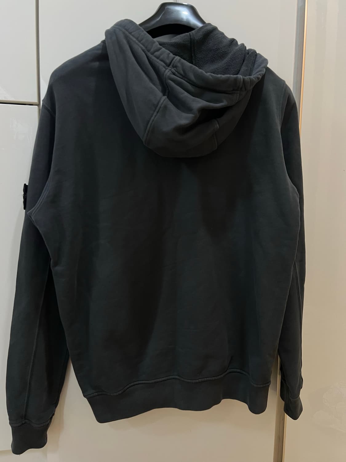 24fw 스톤아일랜드 차콜 후드집업 L 상품이미지2