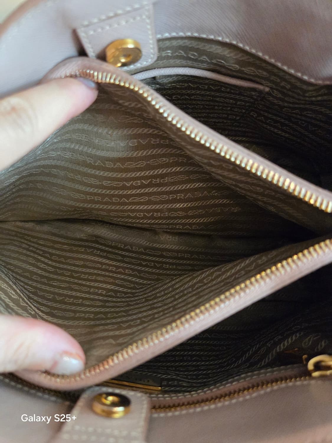 프라다 BN1874 인디핑크 사피아노 럭스 토트백, 스트랩 상품이미지9