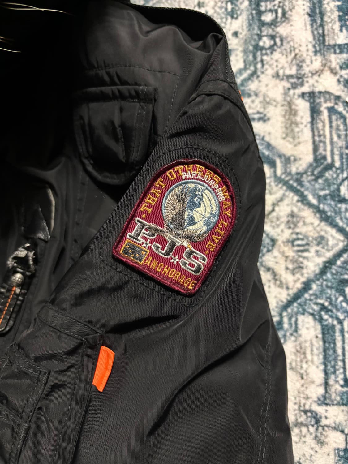 파라점퍼스 고비 L 블랙 패딩 백화점판 상품이미지6