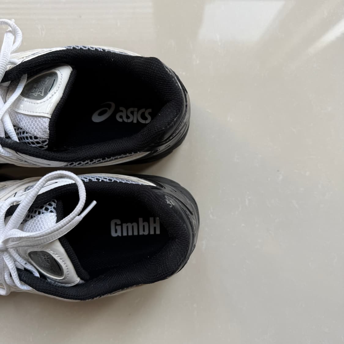 [282.5] 아식스Xgmbh 젤카야노 레거시 화이트 블랙 상품이미지2