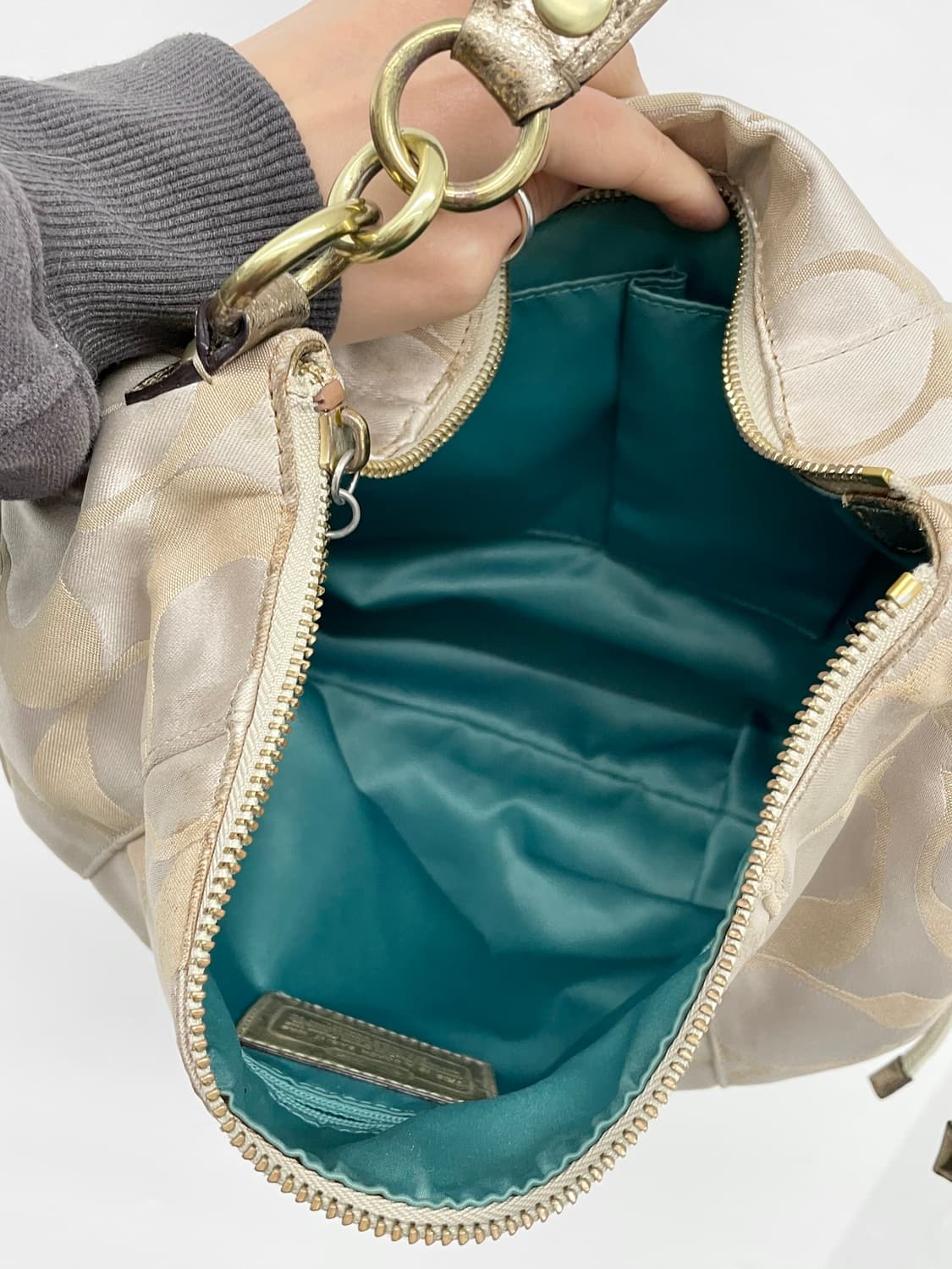 코치 자카드 셔링 호보백 상품이미지7