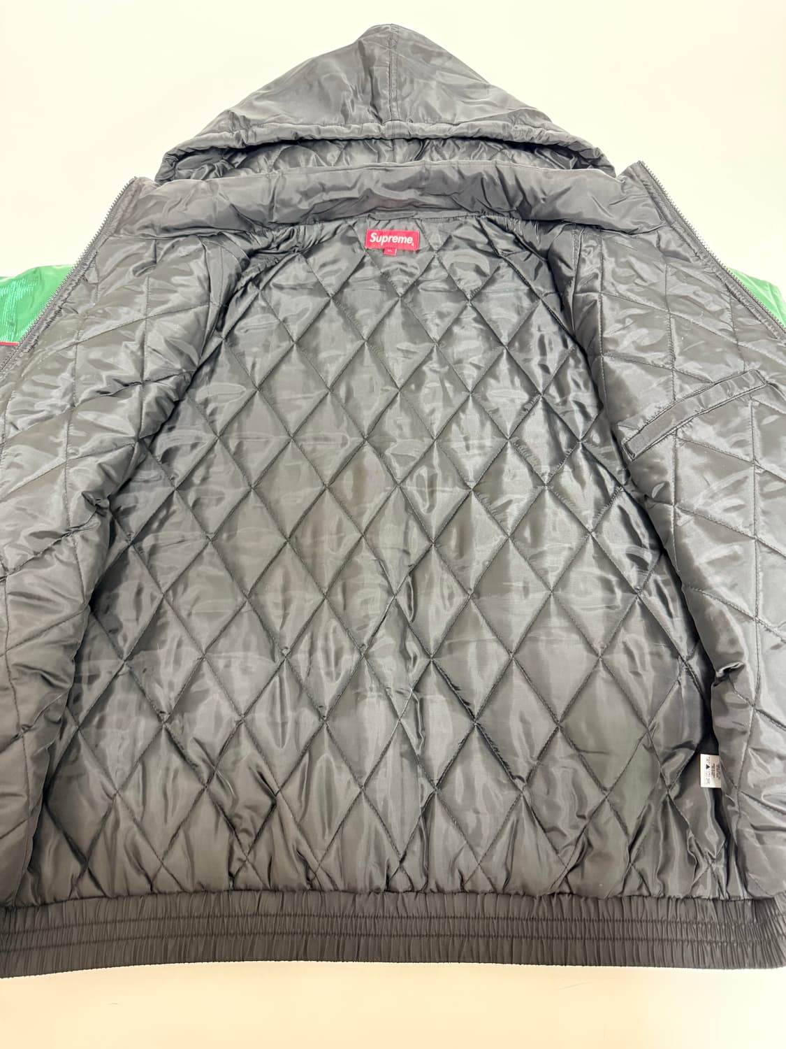 슈프림 패딩 상품이미지4