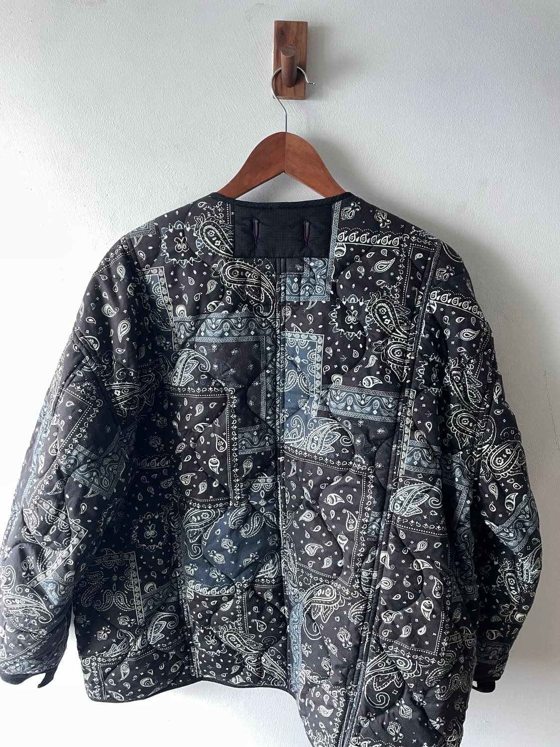 비이커 반다나 패턴 점퍼 상품이미지6