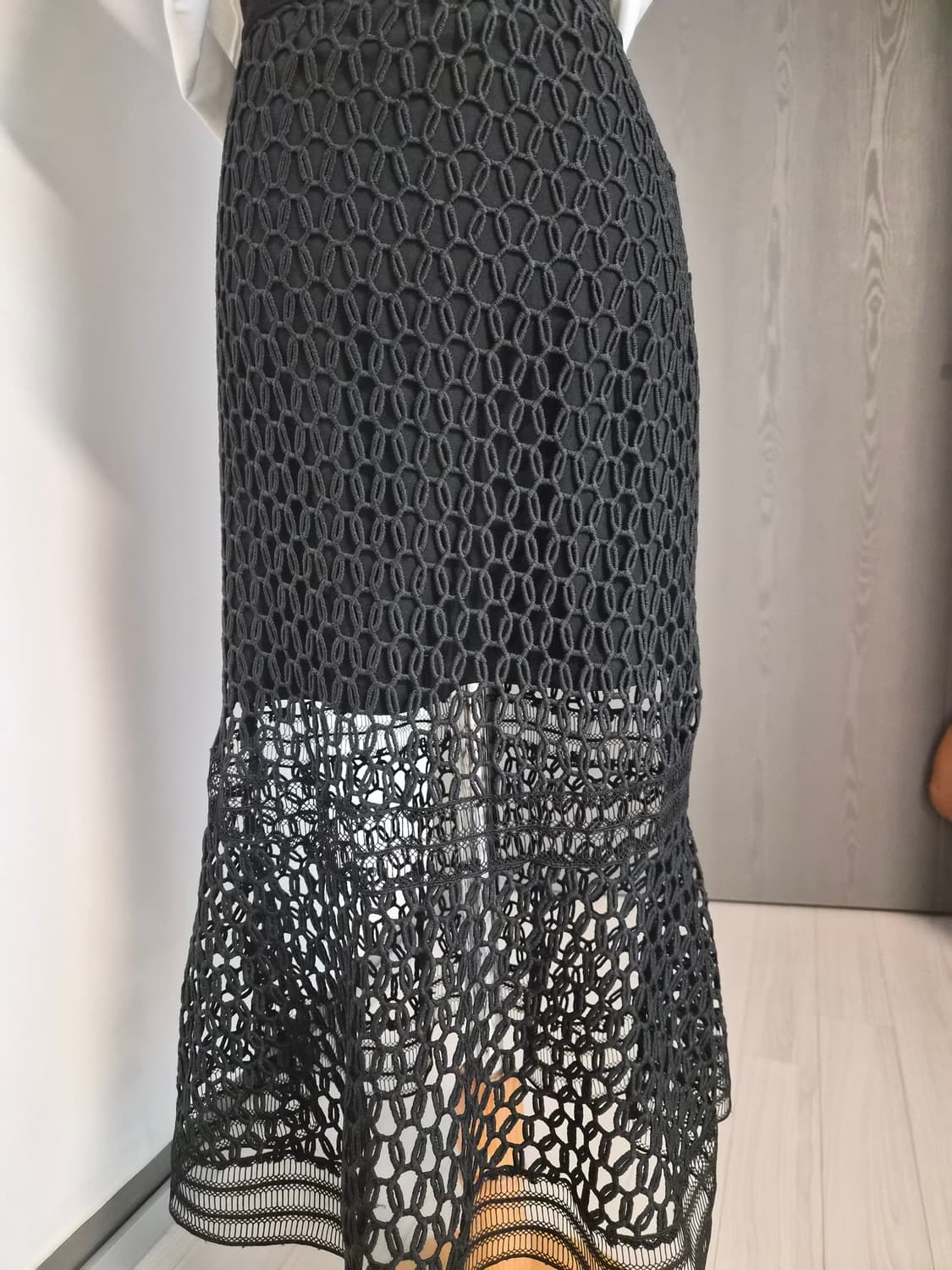 유니크한 레이스 펀칭 맥시 스커트 판매합니다 상품이미지4