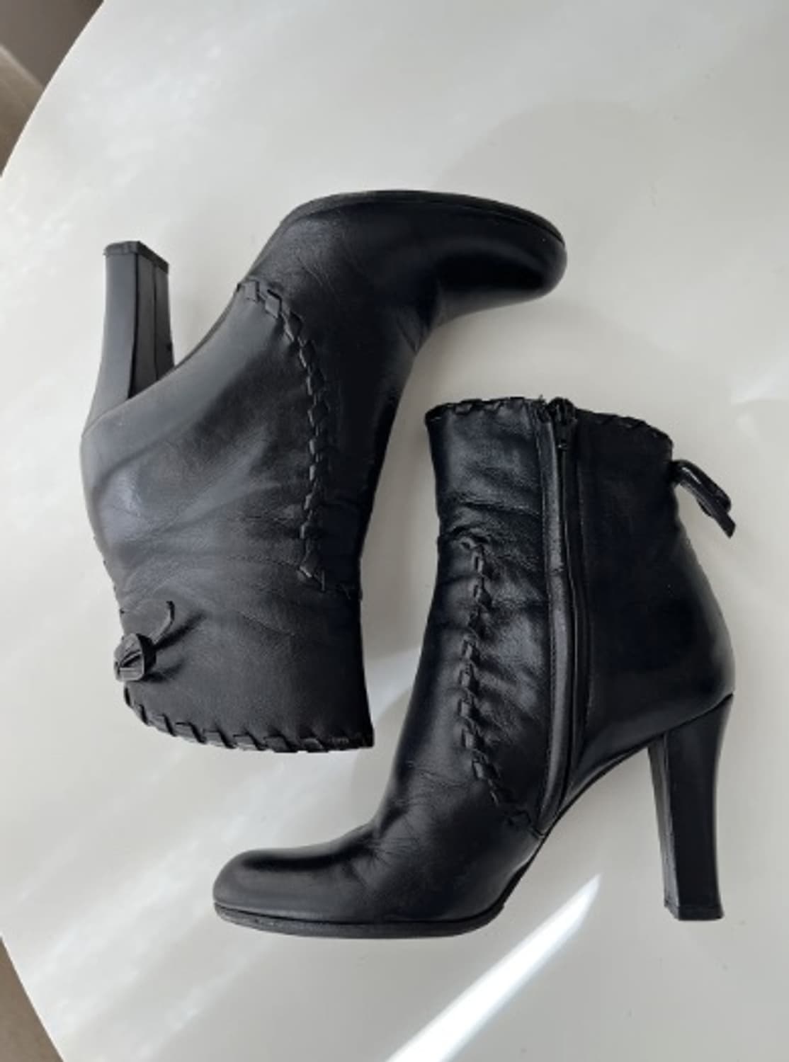 [정품] 크리스찬 디올 블랙 레더 하이탑 앵클 리본 부츠 235MM 상품이미지1