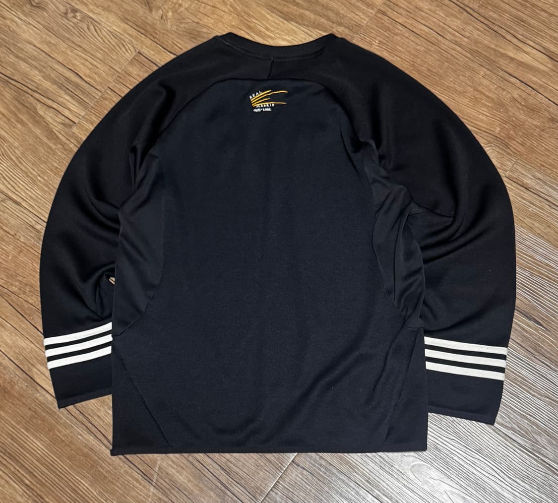 [S] 아디다스 레알마드리드 100주년 트레이닝 오버핏 맨투맨 상품이미지3