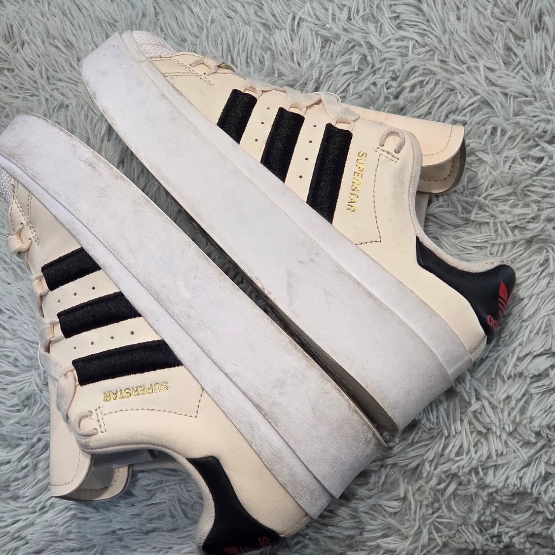 8w-30:아디다스 오리지널스 슈퍼스타 볼드 플랫폼 화이트 블랙 225m 상품이미지8