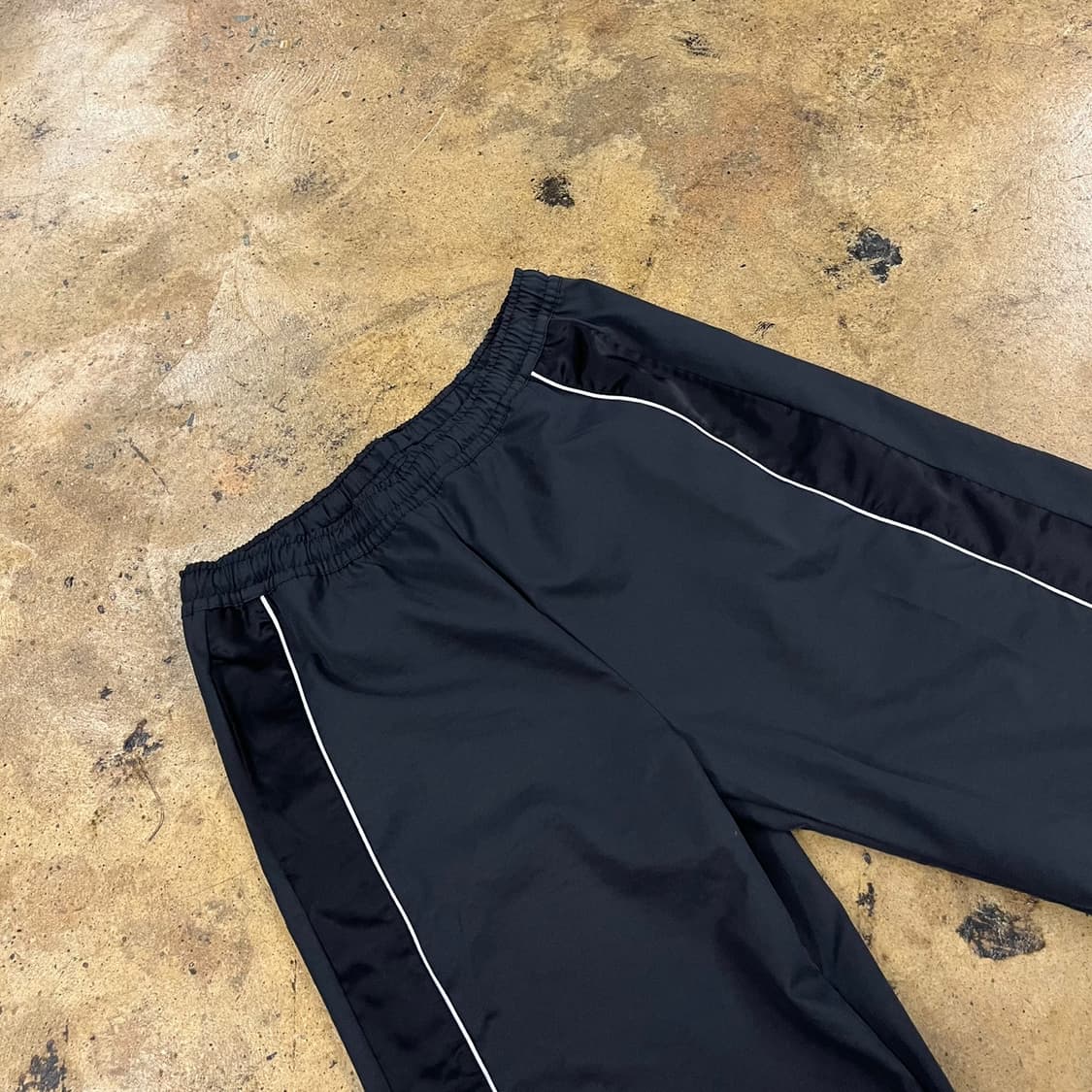 [정품/L] 나이키 블랙 트랙 바지 라인 포인트 b18 상품이미지1