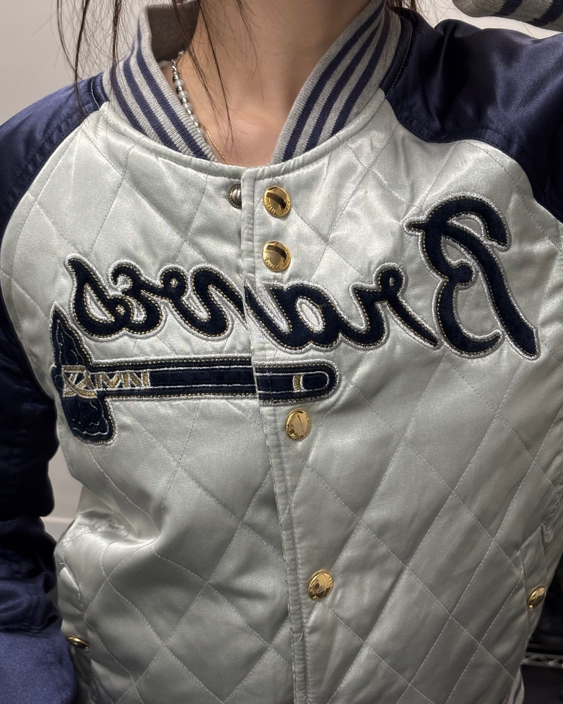 MLB 00s 사틴 다이아몬드 퀼팅 스타디움 자켓 상품이미지3