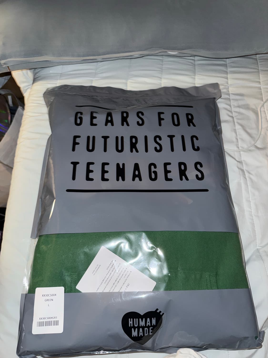 [L] 휴먼메이드x제이홉 후드티 그린 상품이미지1