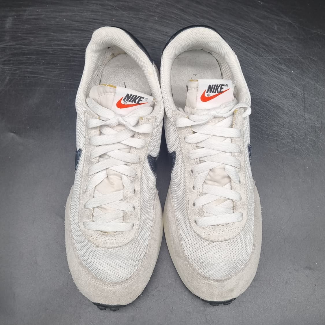 나이키 테일윈드79 스니커즈 255 상품이미지2