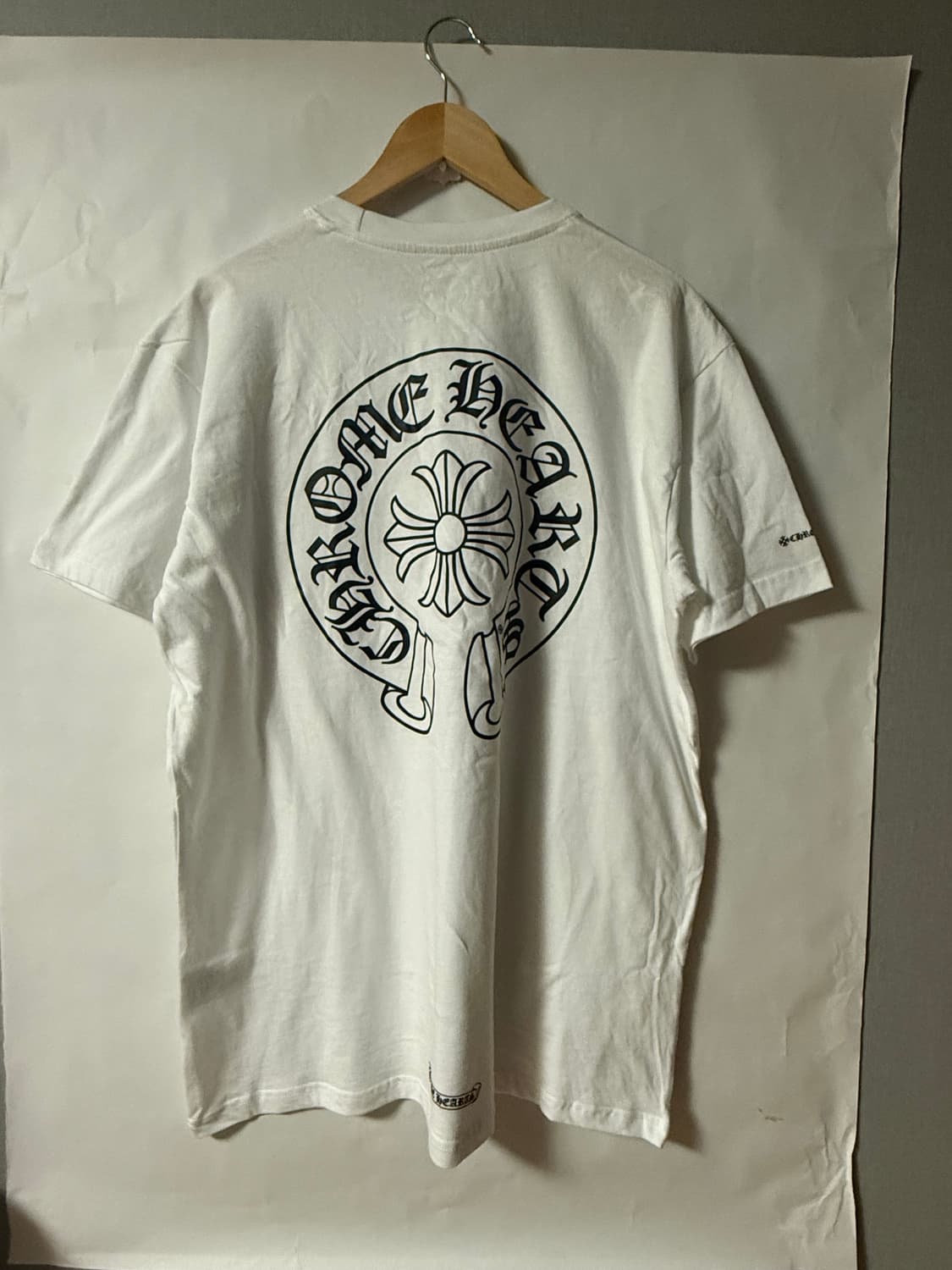 크롬하츠 홀스슈 로고 포켓 티셔츠 화이트 상품이미지2