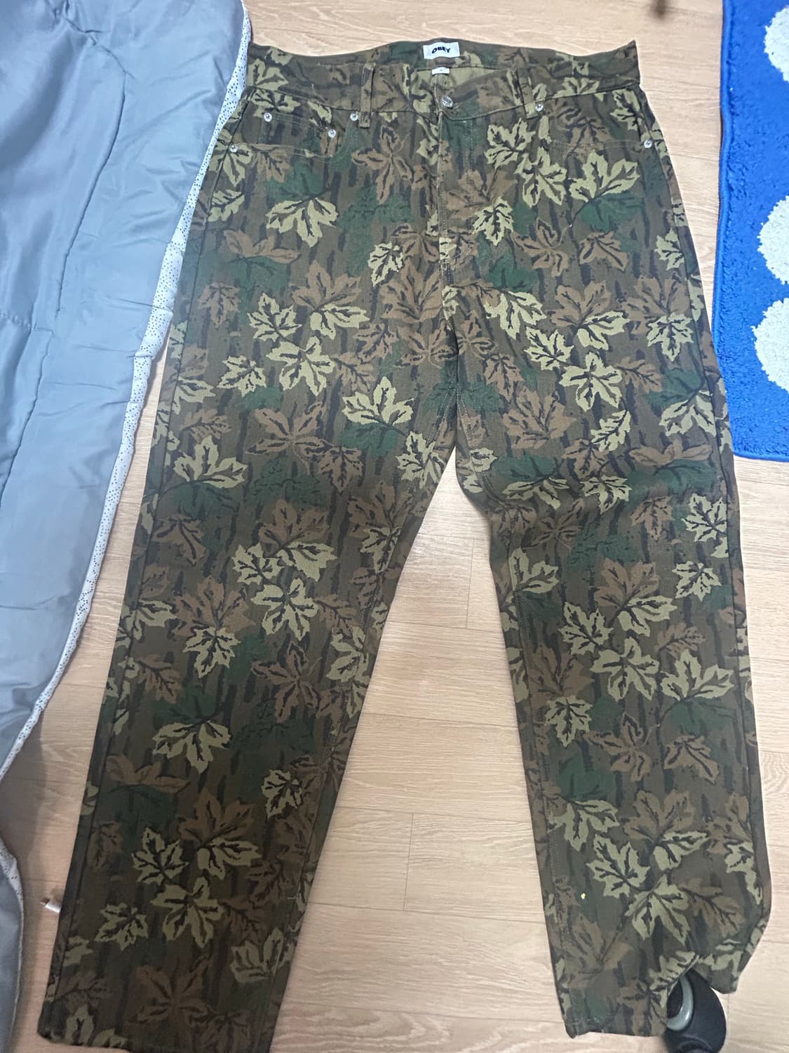 오베이 리얼트리 패턴 바지 팝니다 상품이미지1