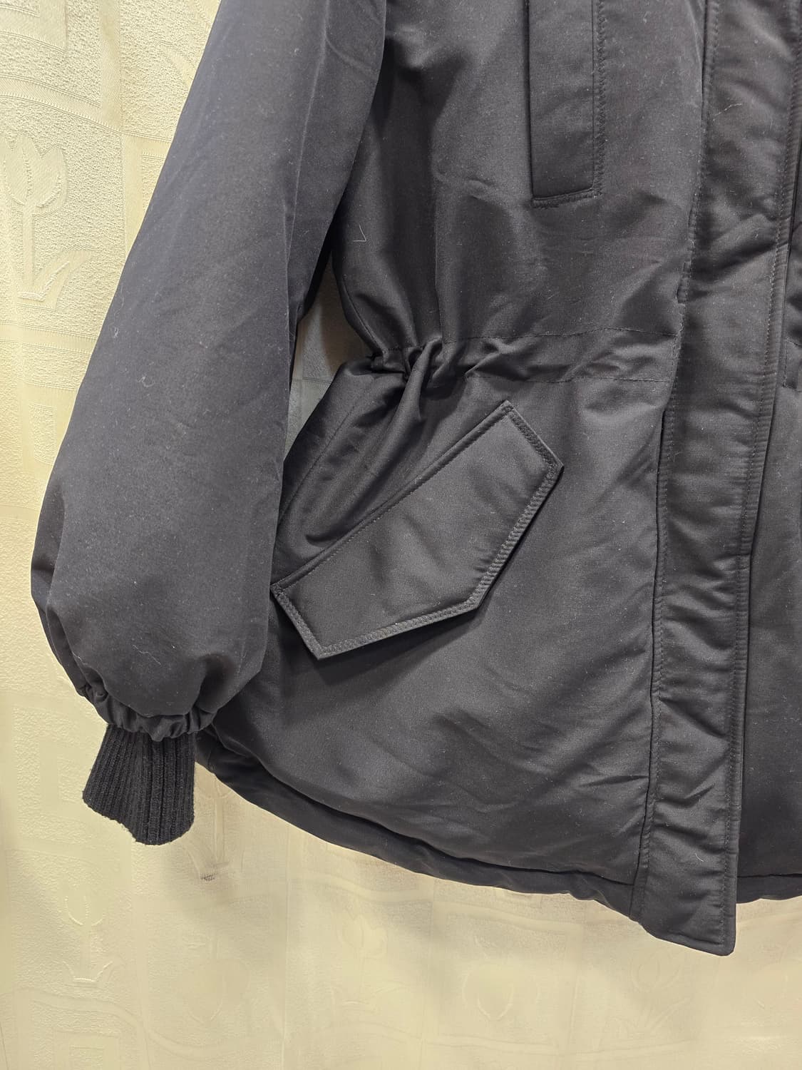 올리브데올리브 검정색 후드 다운패딩 점퍼 허리 스트링 S~M 상품이미지4