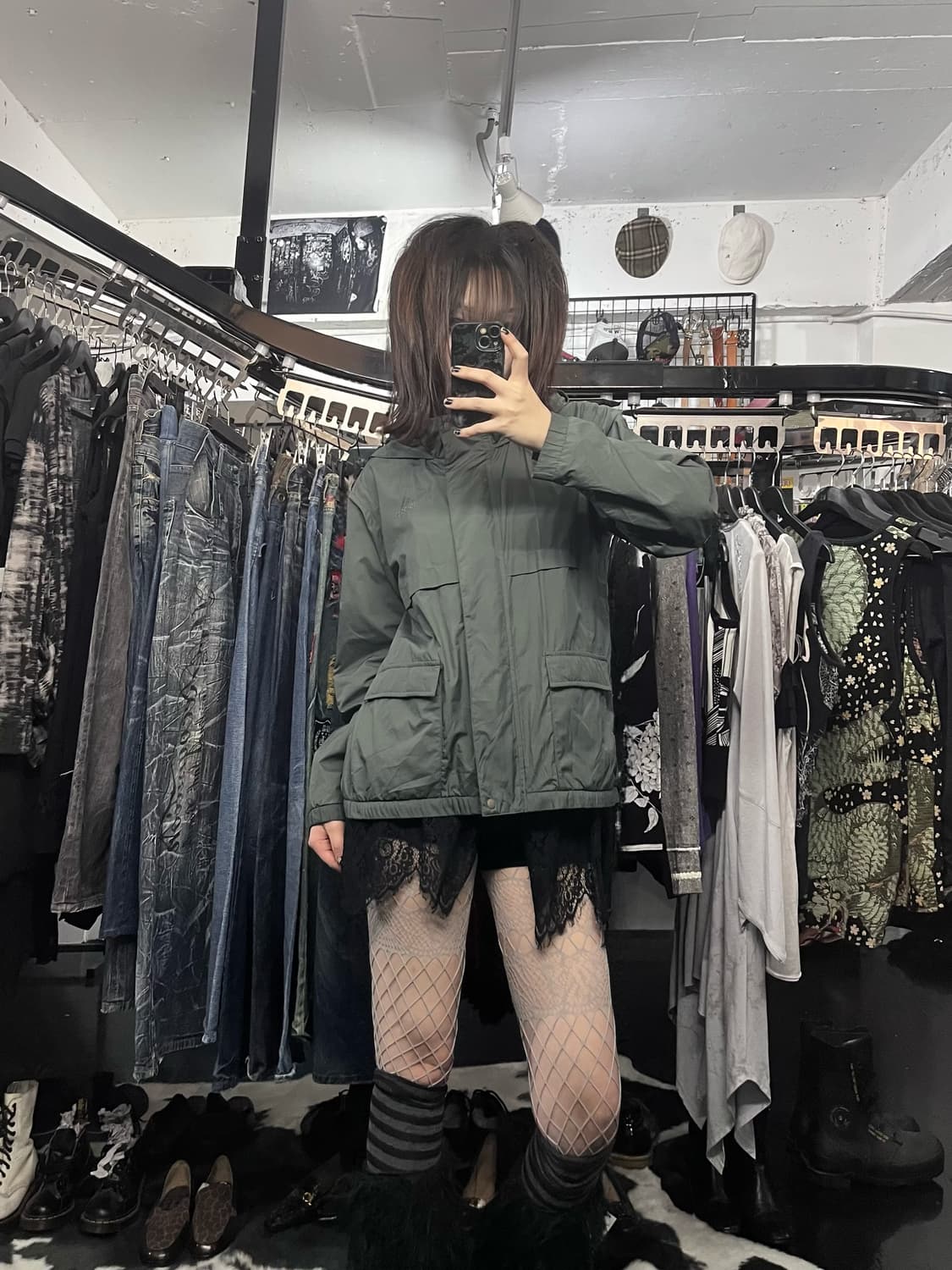 아디다스 카키 윈드자켓 상품이미지1