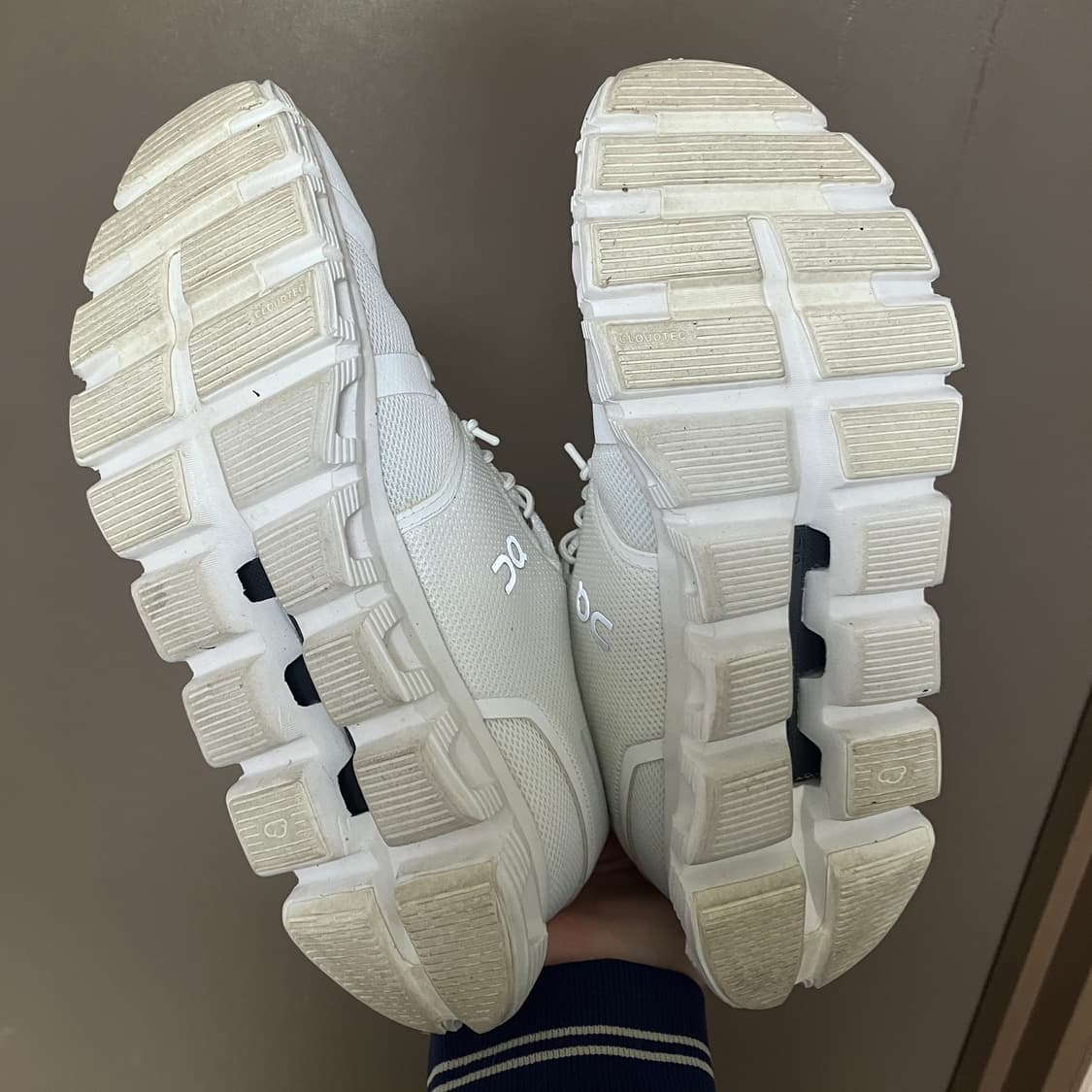 온러닝 클라우드6 화이트 255 상품이미지5