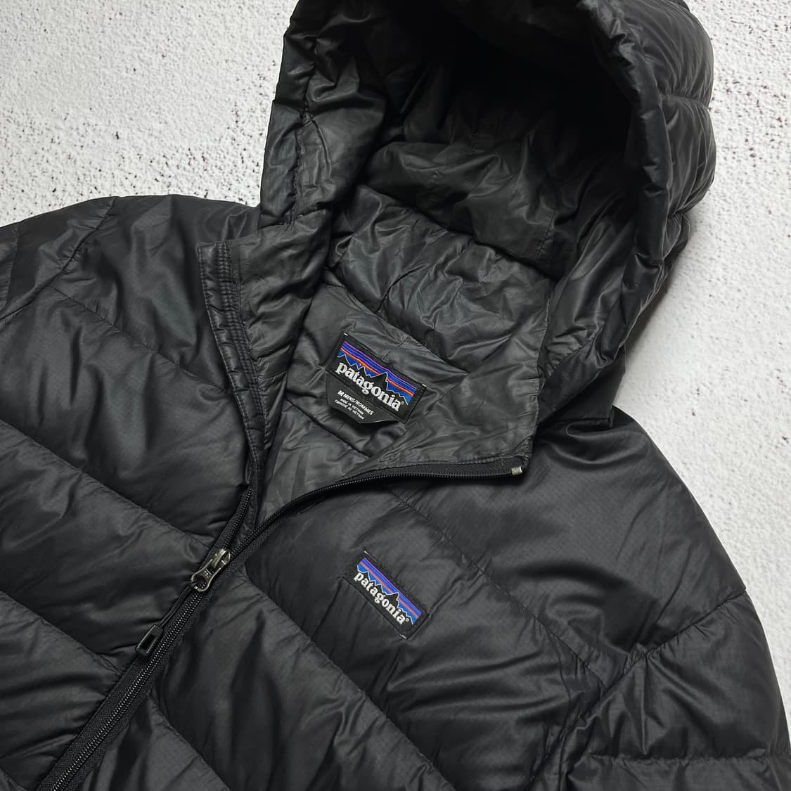 Patagonia Hi-Loft Down Hoody 상품이미지3