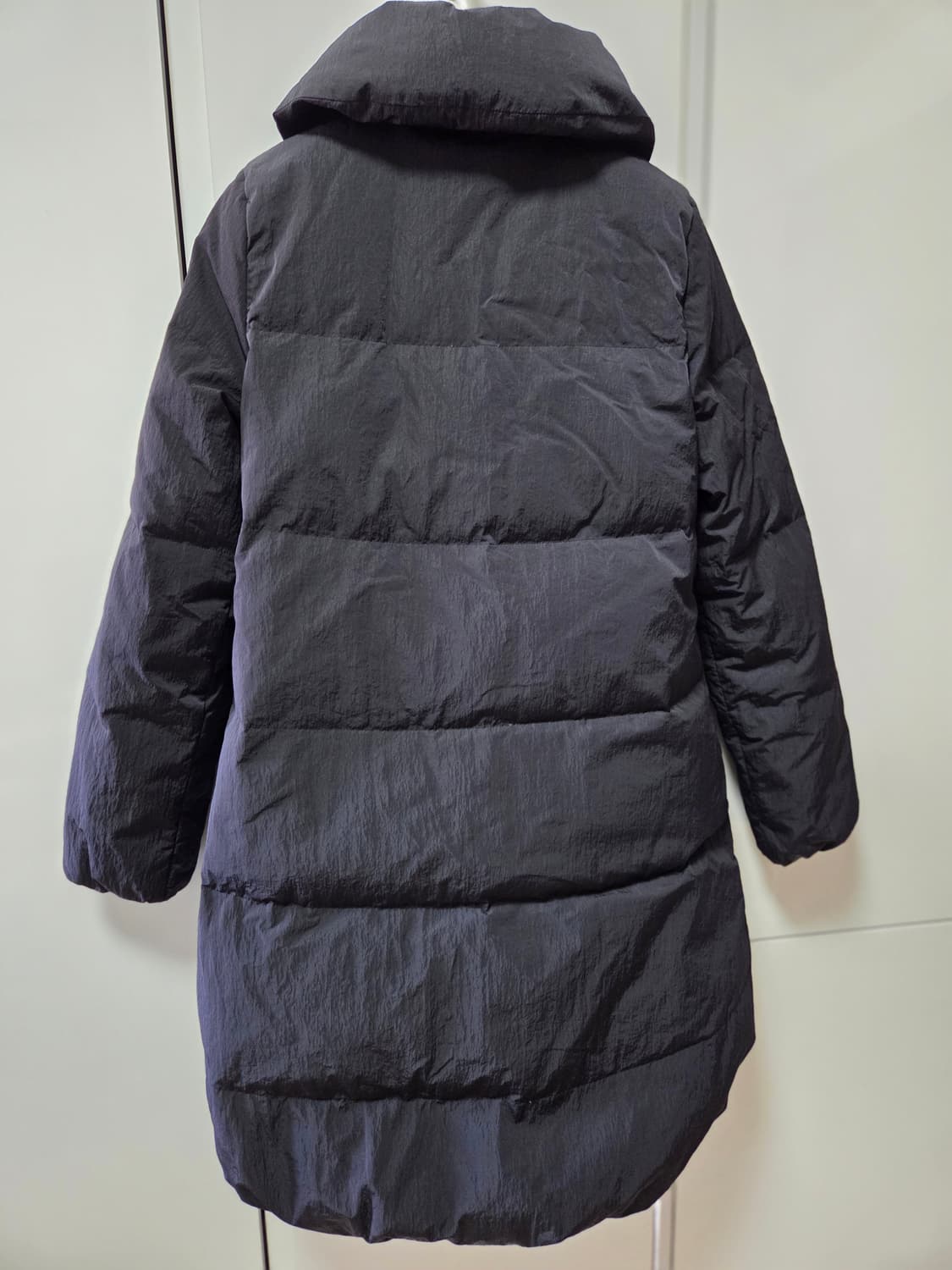 띠어리 여성 롱 다운 패딩 상품이미지2