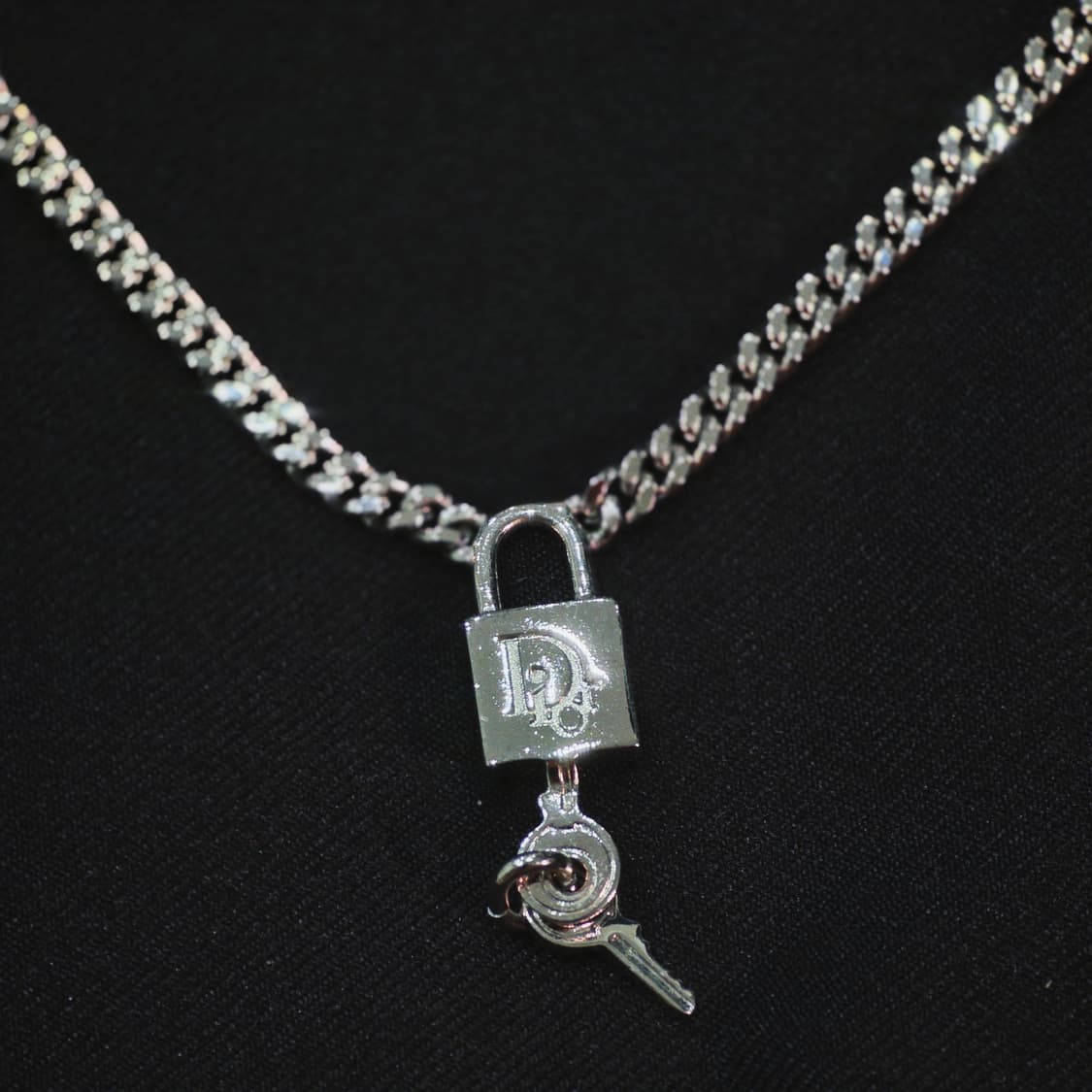 디올 은장 패들락 자물쇠 열쇠 목걸이 상품이미지1